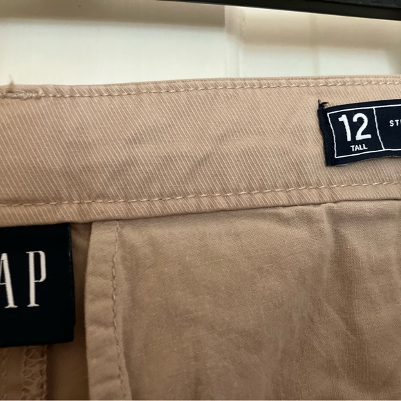 NWT Gap Khakis, High Rise - Picture 2 of 7